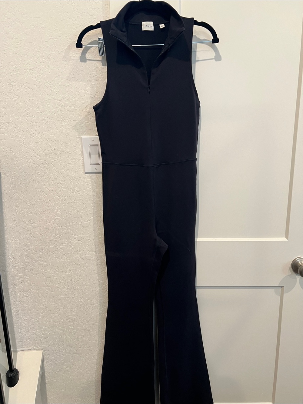 ARITZIA Wilfred zip up jumpsuit